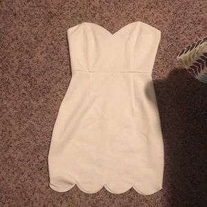 Super cute white dress never worn!